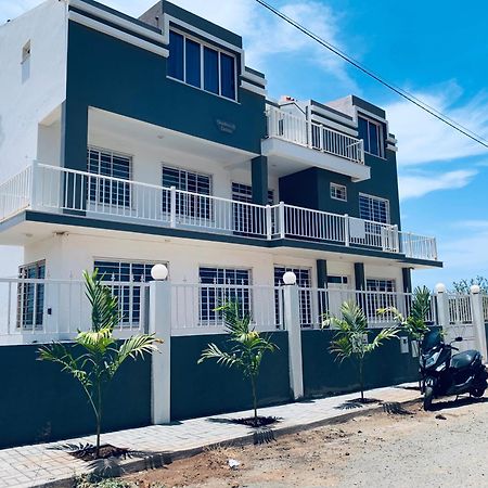 Villa Residencial Eunice Прая Екстериор снимка